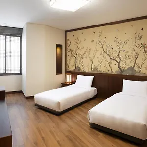מלון Ibis Ambassador Myeongdong